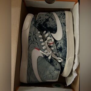Nike blazer mid ‘77 size 10